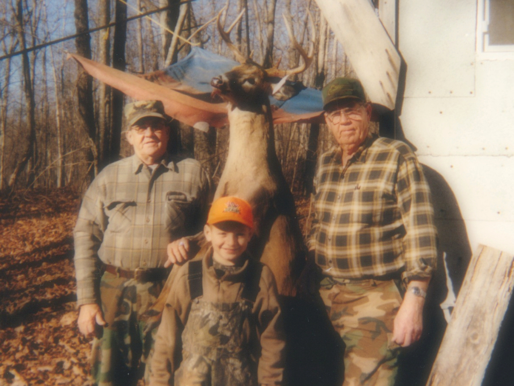 Freddy, Pop, Chris